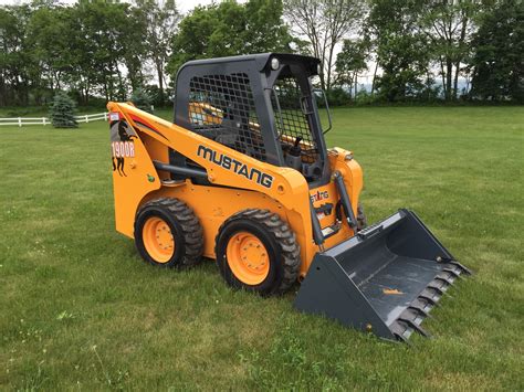 mustang 1900r skid steer|used mustang skid steer.